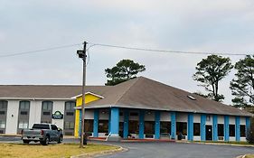 Days Inn & Suites By Wyndham Brinkley